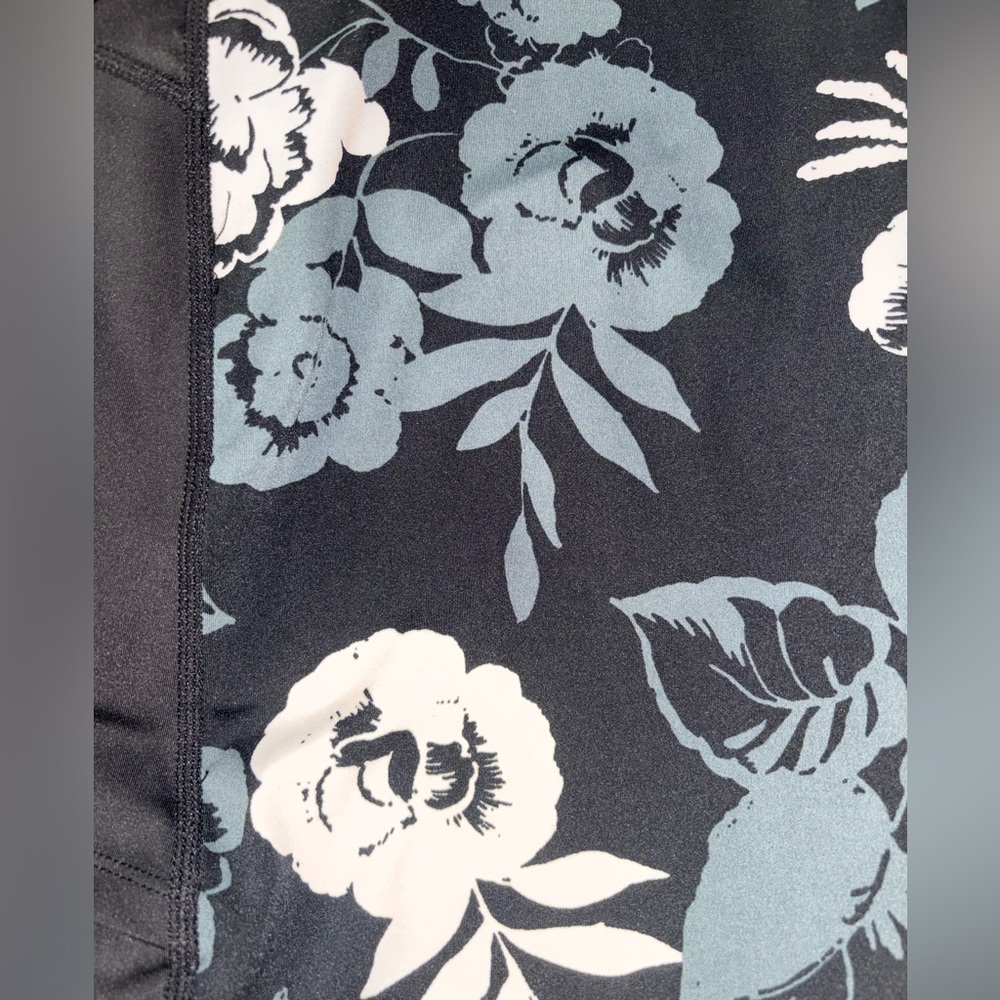NWOT LULAROE RISE LEGGINGS - Picture 4 of 8
